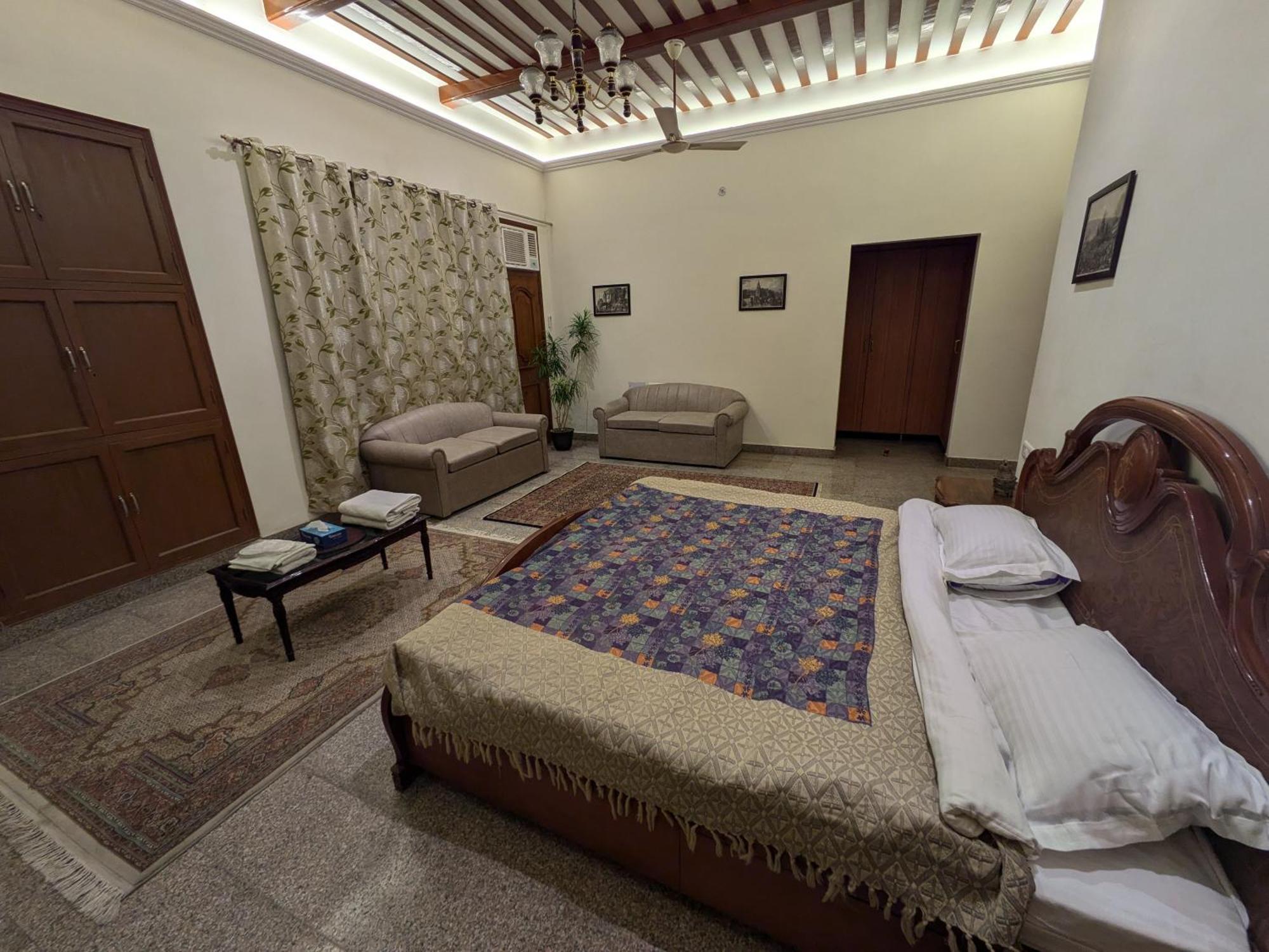 Hotel Mulberry Garden Varanasi Exterior foto